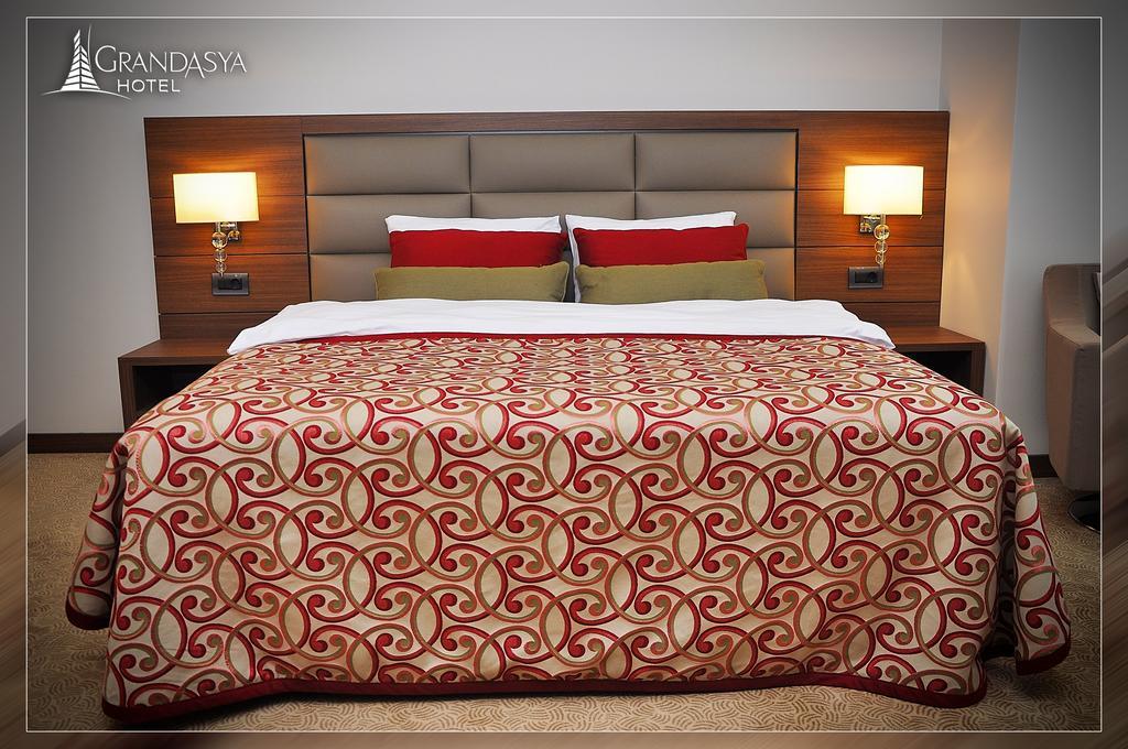Grand Asya Hotel Бандирма Екстер'єр фото