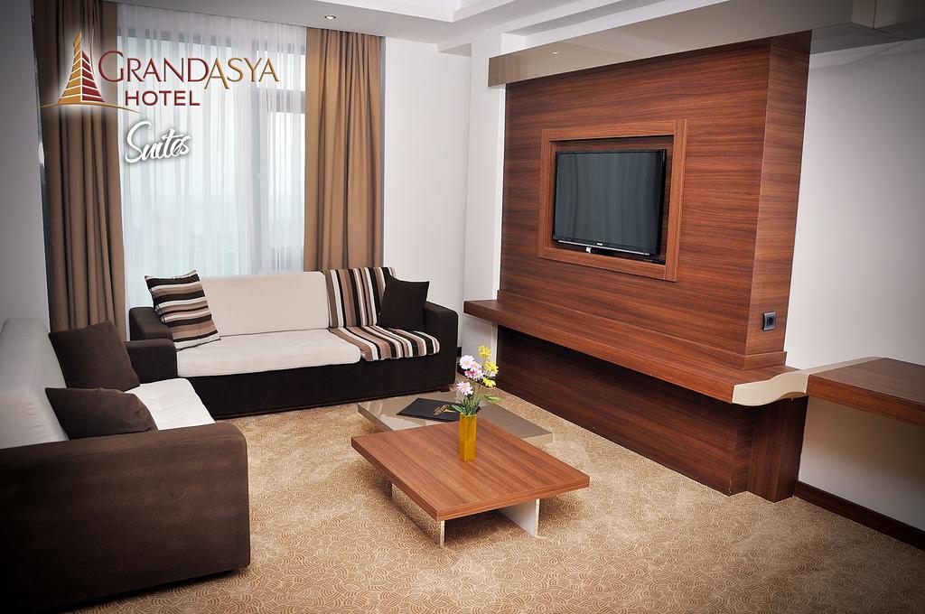 Grand Asya Hotel Бандирма Екстер'єр фото